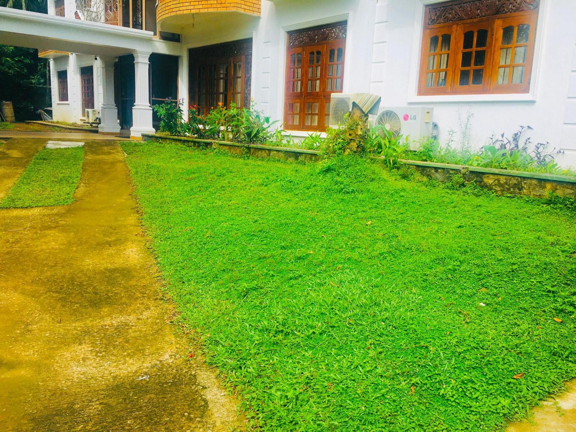 Mount House Hotel Apartment Dickwella Exterior foto